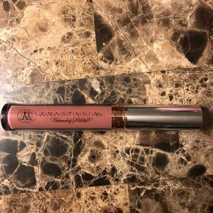 Anastasia Matte Veronica